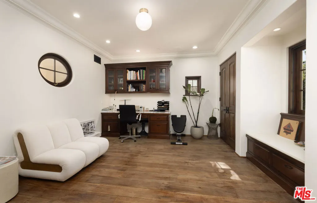 Santa Barbara, California 93108, United States, 4 Bedrooms Bedrooms, ,6 BathroomsBathrooms,Residential,Active,102182