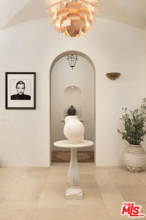 Santa Barbara, California 93108, United States, 4 Bedrooms Bedrooms, ,6 BathroomsBathrooms,Residential,Active,102182