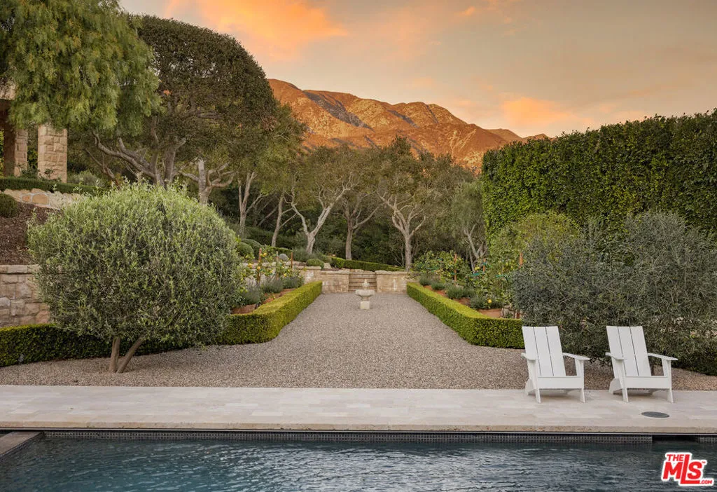 Santa Barbara, California 93108, United States, 4 Bedrooms Bedrooms, ,6 BathroomsBathrooms,Residential,Active,102182