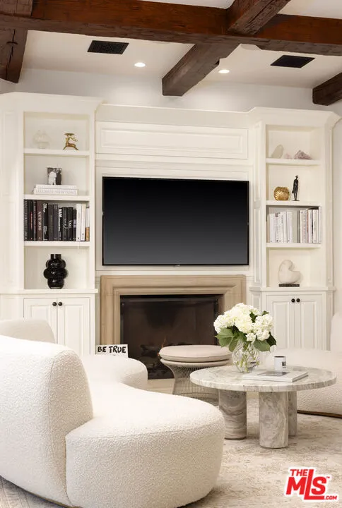 Santa Barbara, California 93108, United States, 4 Bedrooms Bedrooms, ,6 BathroomsBathrooms,Residential,Active,102182