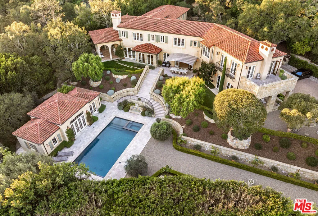 Santa Barbara, California 93108, United States, 4 Bedrooms Bedrooms, ,6 BathroomsBathrooms,Residential,Active,102182