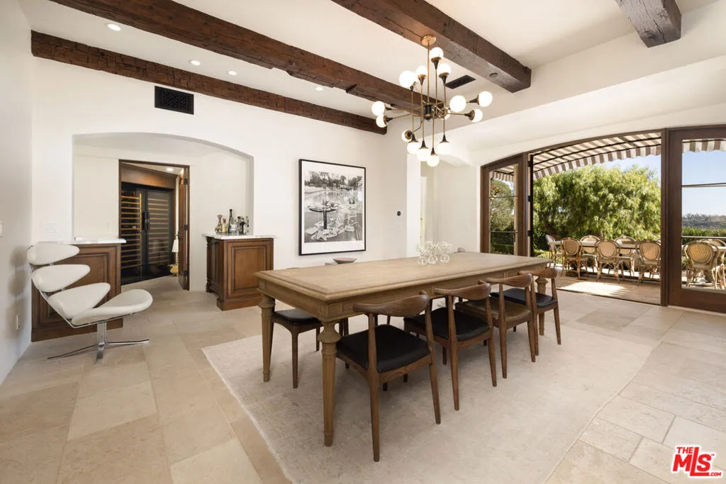 Santa Barbara, California 93108, United States, 4 Bedrooms Bedrooms, ,6 BathroomsBathrooms,Residential,Active,102182