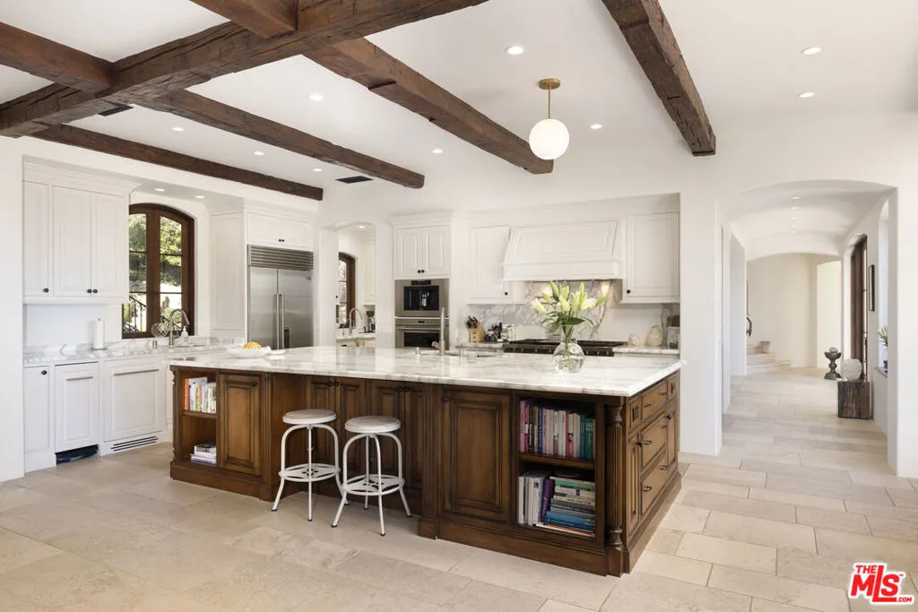 Santa Barbara, California 93108, United States, 4 Bedrooms Bedrooms, ,6 BathroomsBathrooms,Residential,Active,102182