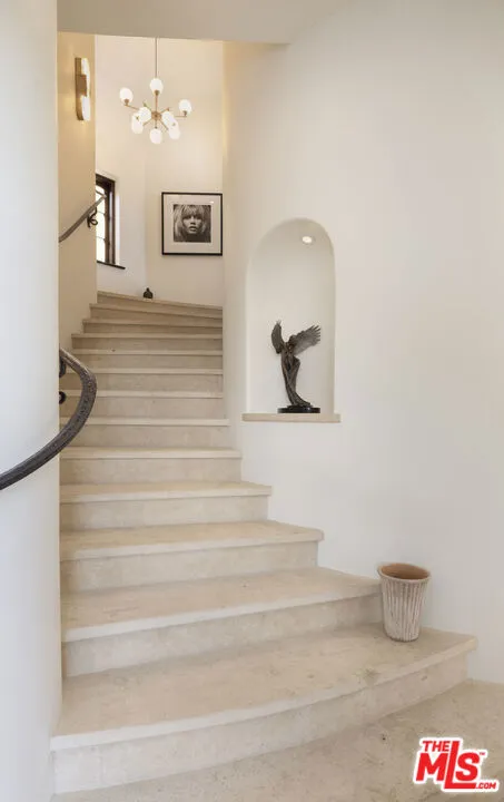 Santa Barbara, California 93108, United States, 4 Bedrooms Bedrooms, ,6 BathroomsBathrooms,Residential,Active,102182