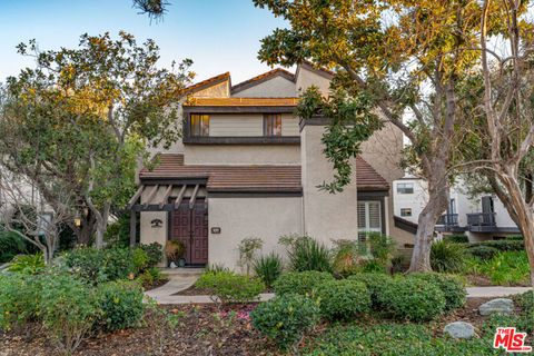 A home in Woodland Hills