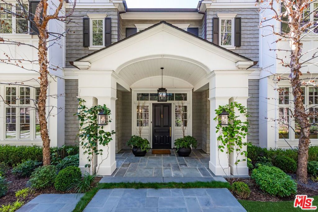Properties 3 940 E Oakmont Drive