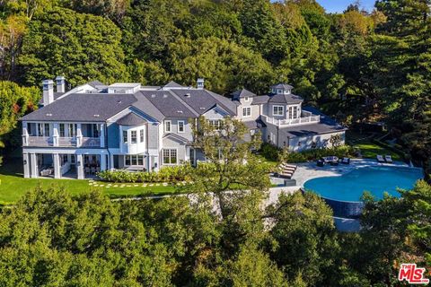 940 E Oakmont Drive Los Angeles CA 90049