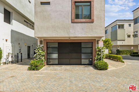 A home in Playa Vista