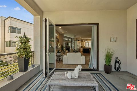 A home in Playa Vista