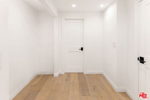 listing image 42
