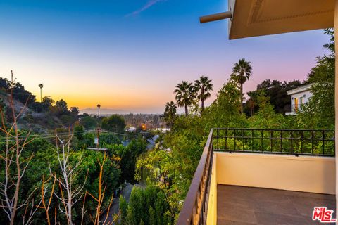 A home in Studio City