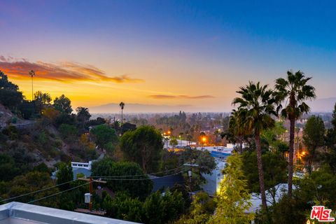 A home in Studio City