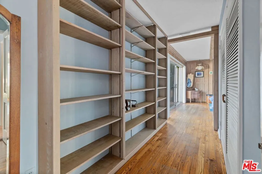 Pacific Palisades, California 90272, United States, 3 Bedrooms Bedrooms, ,2 BathroomsBathrooms,Residential,Active,28061