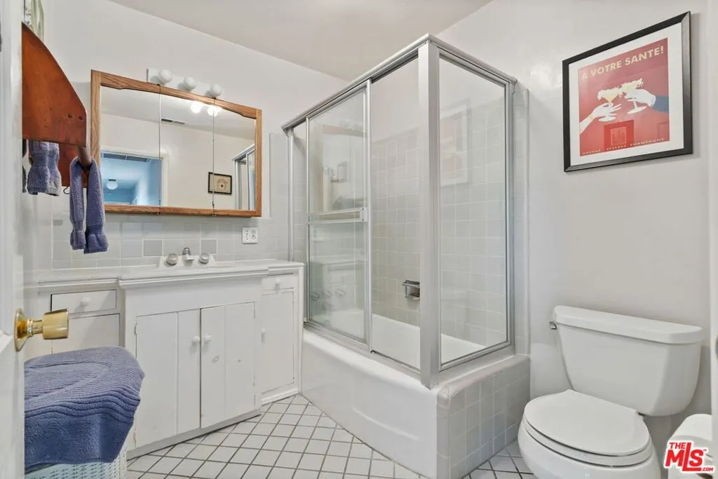 Pacific Palisades, California 90272, United States, 3 Bedrooms Bedrooms, ,2 BathroomsBathrooms,Residential,Active,28061