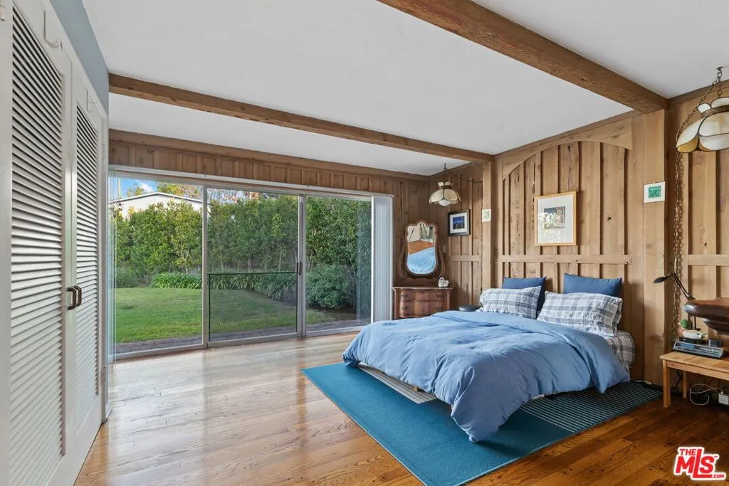 Pacific Palisades, California 90272, United States, 3 Bedrooms Bedrooms, ,2 BathroomsBathrooms,Residential,Active,28061