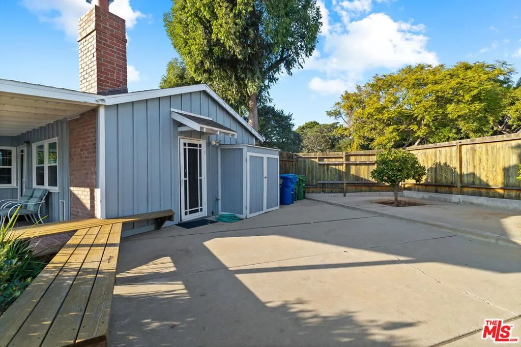 Pacific Palisades, California 90272, United States, 3 Bedrooms Bedrooms, ,2 BathroomsBathrooms,Residential,Active,28061