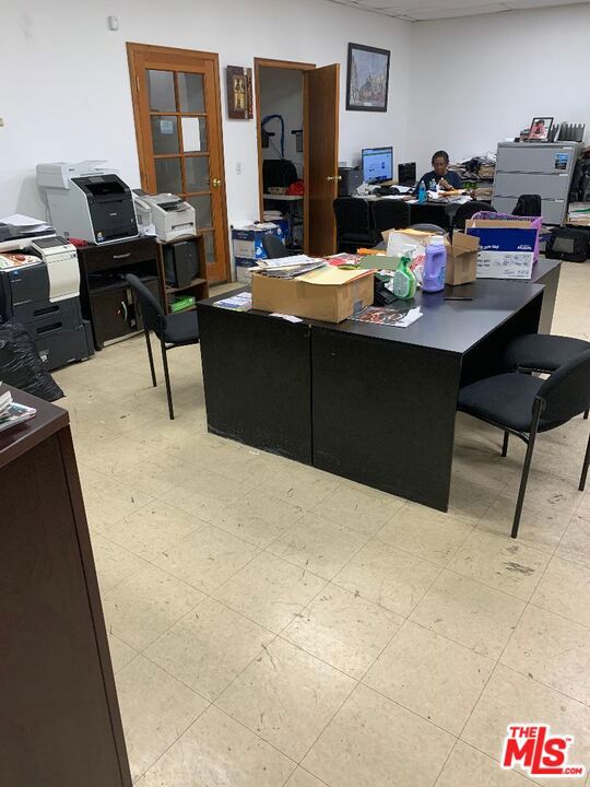 5349 Crenshaw Boulevard