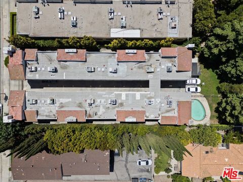 A home in North Hollywood