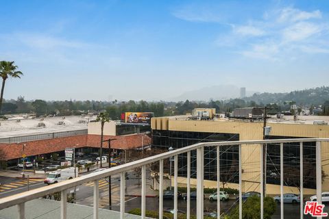 A home in Studio City