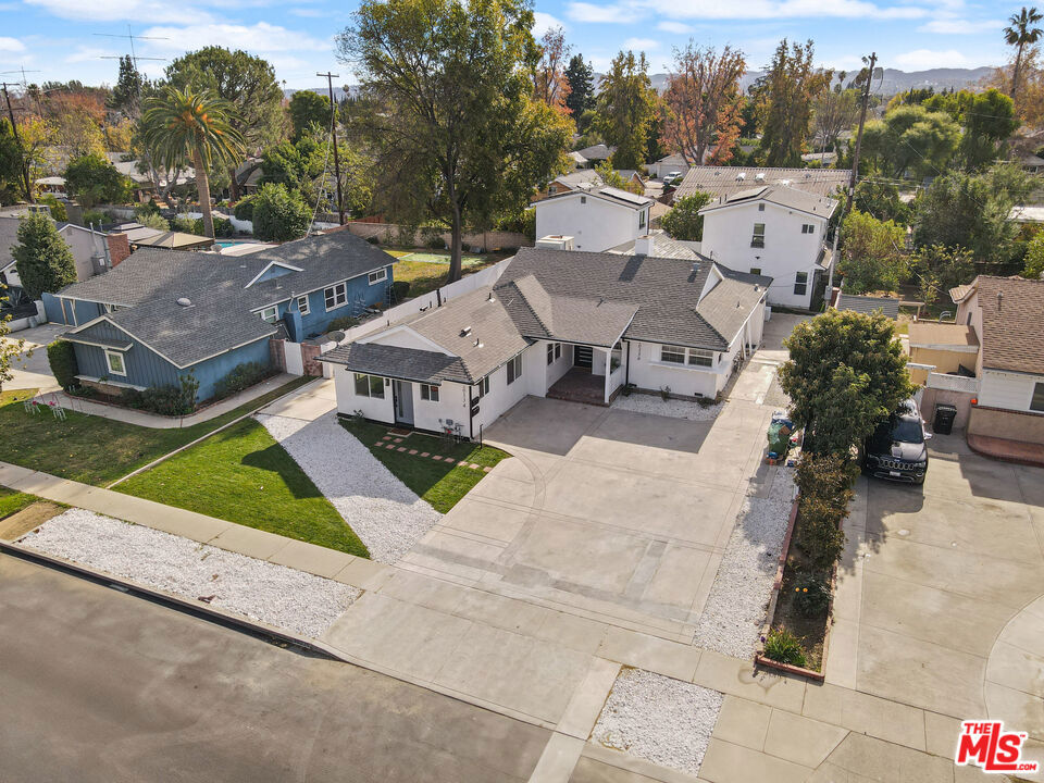 Properties 2 20336 Cantara Street