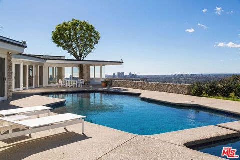 1174 N Hillcrest Road Beverly Hills CA 90210