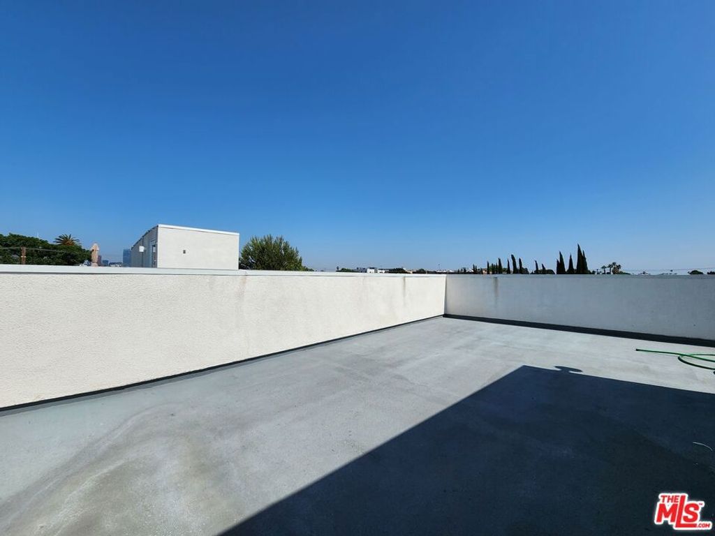 listing image 52