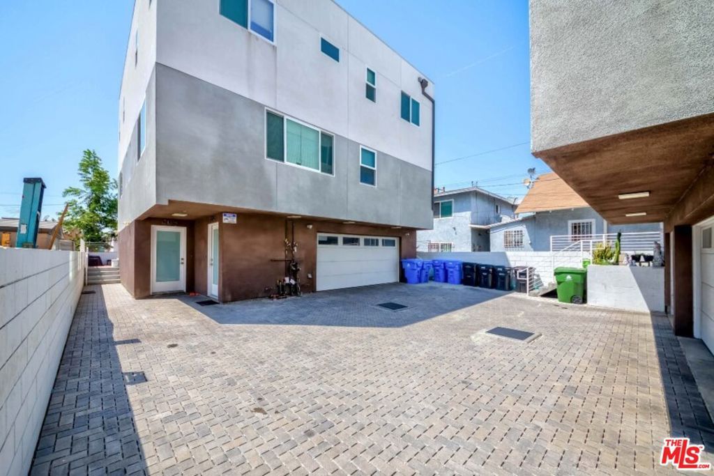 listing image 54