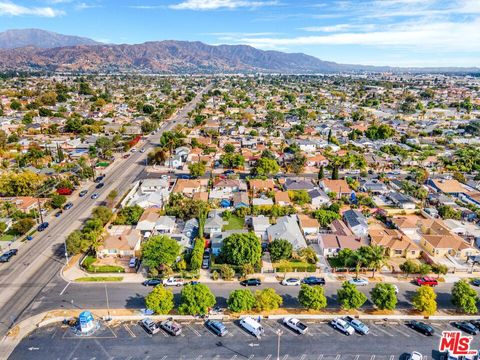 A home in North Hollywood