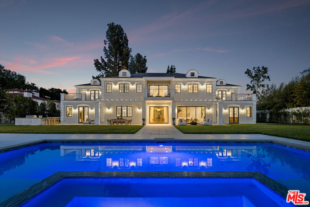 Properties 1 5133 Louise Avenue