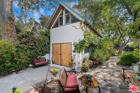 A home in Tarzana