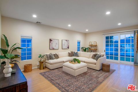Single Family Residence in Los Angeles CA 9410 Hargis Street.jpg