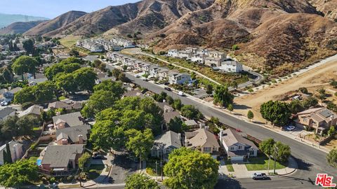 A home in Sylmar