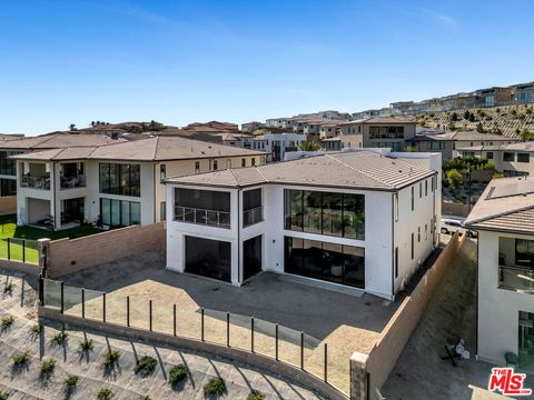 A home in Porter Ranch