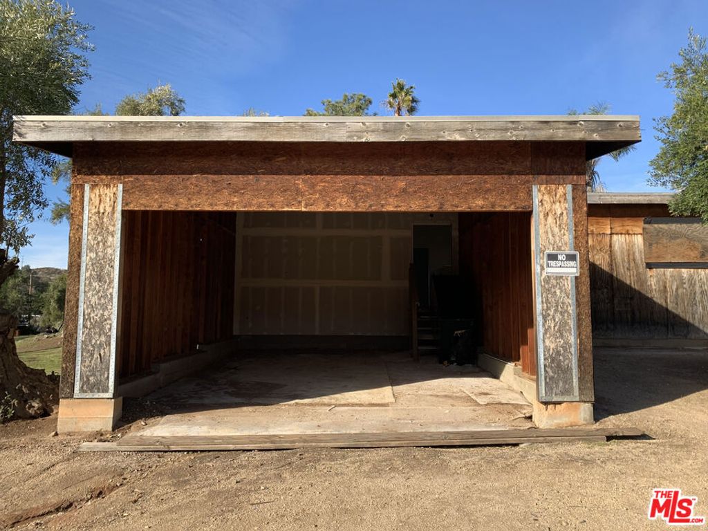 listing image 54