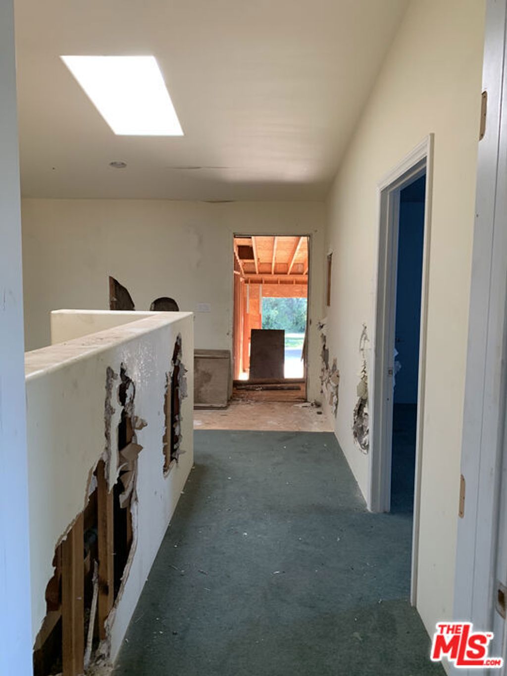 listing image 40