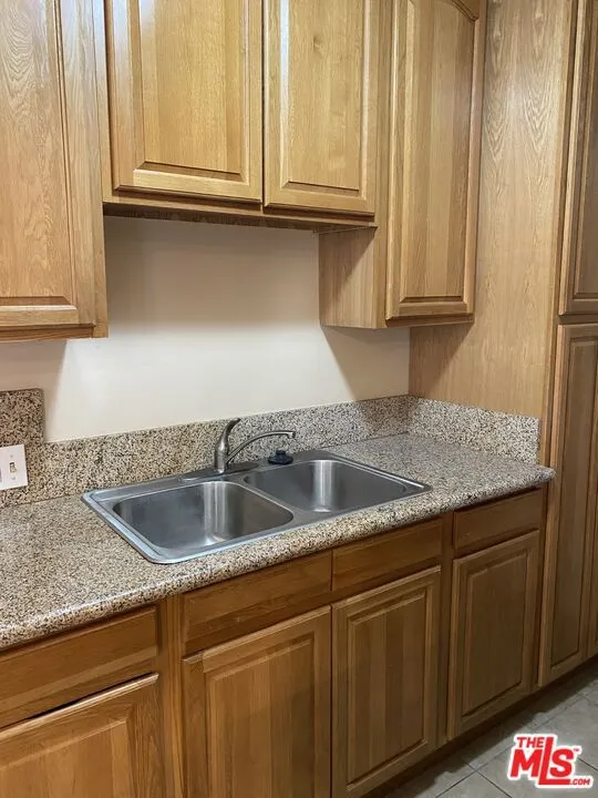 Los Angeles, California 90025, United States, 1 Bedroom Bedrooms, ,1 BathroomBathrooms,Residential,Active,123353