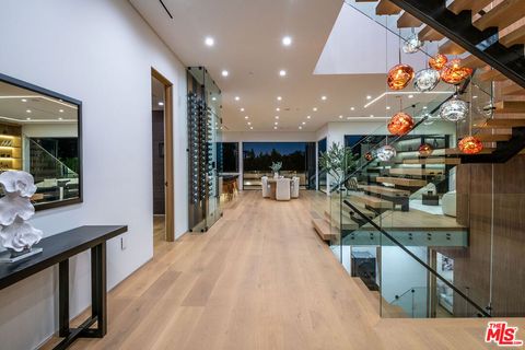 A home in Studio City