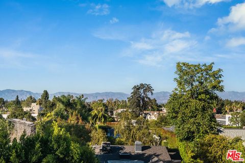 A home in Studio City