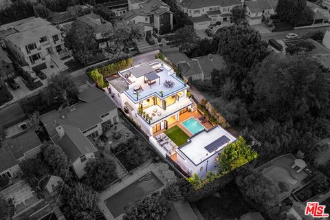 A home in Studio City