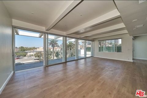 131 N Gale Drive Unit Penthouse, Beverly Hills, CA 90211 - #: 24382008
