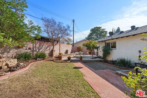 A home in Mission Hills (San Fernando)