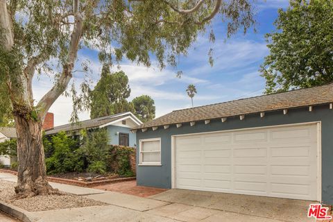 A home in Playa Del Rey