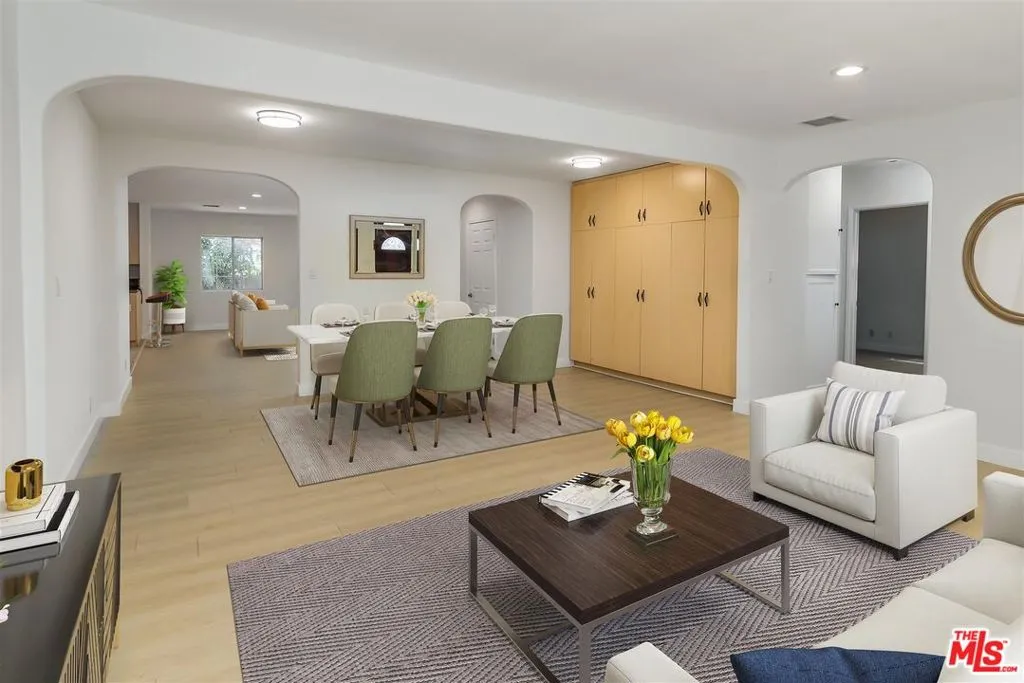 Reseda, California 91335, United States, 3 Bedrooms Bedrooms, ,3 BathroomsBathrooms,Residential,Active,106919