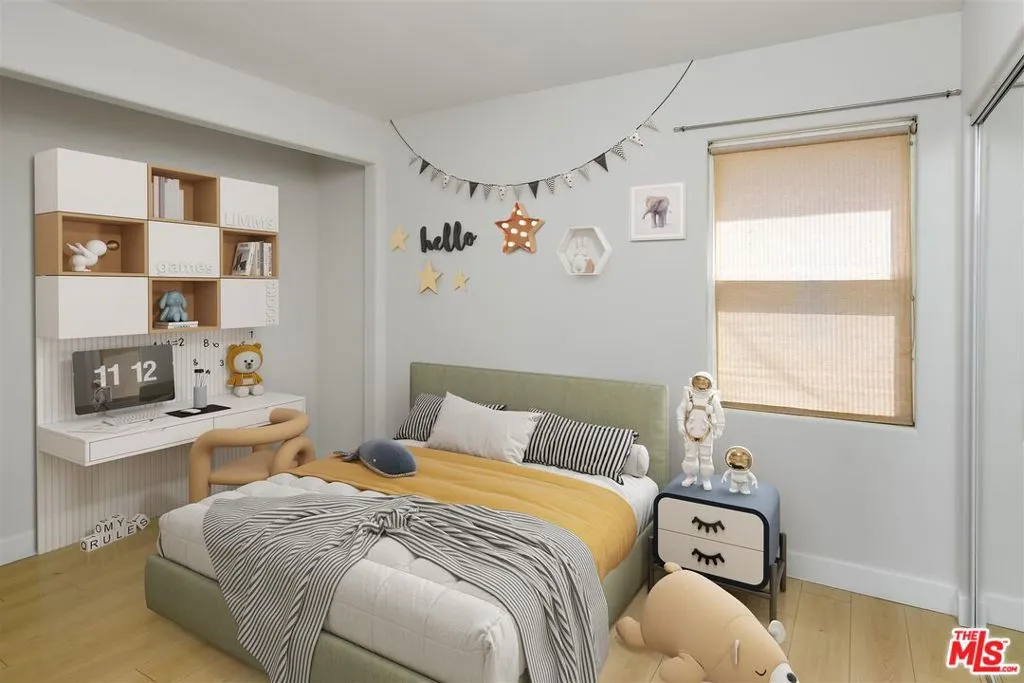 Reseda, California 91335, United States, 3 Bedrooms Bedrooms, ,3 BathroomsBathrooms,Residential,Active,106919