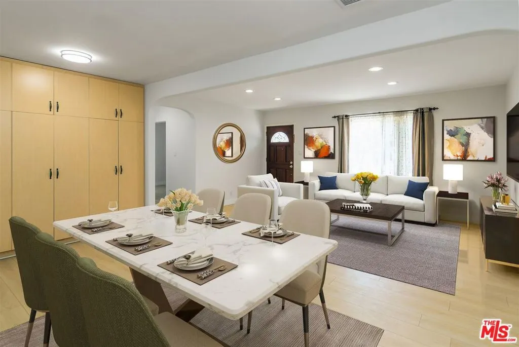 Reseda, California 91335, United States, 3 Bedrooms Bedrooms, ,3 BathroomsBathrooms,Residential,Active,106919