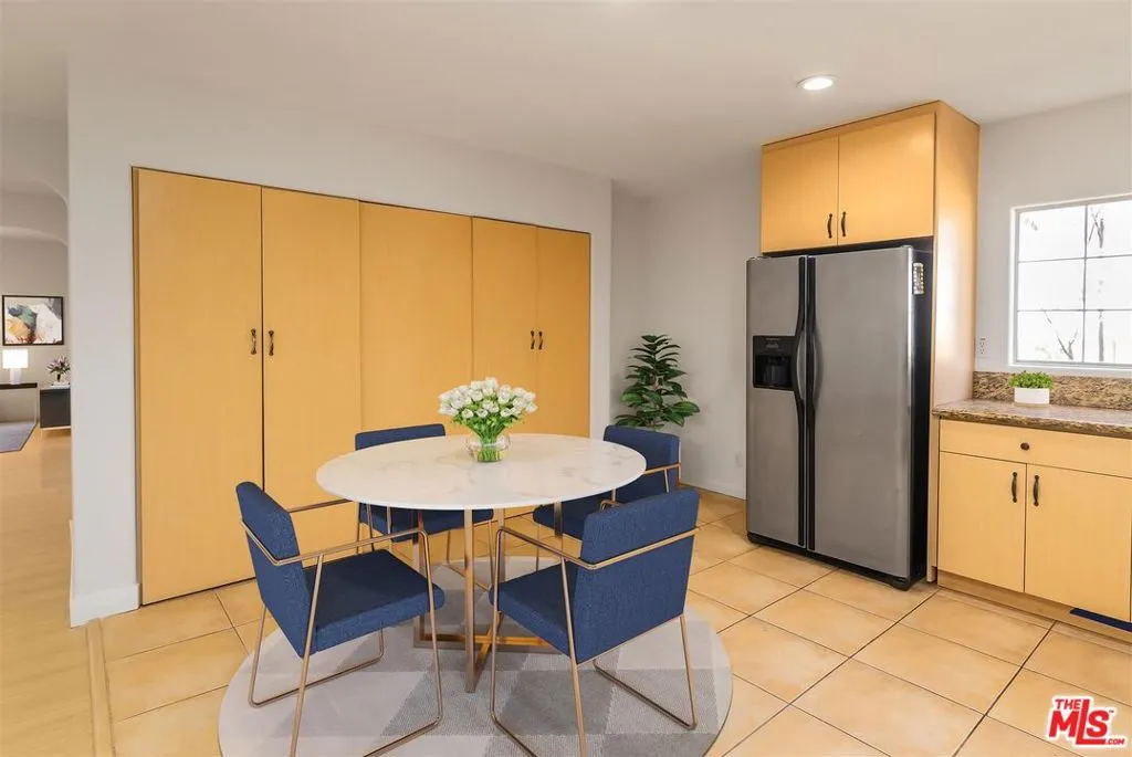 Reseda, California 91335, United States, 3 Bedrooms Bedrooms, ,3 BathroomsBathrooms,Residential,Active,106919