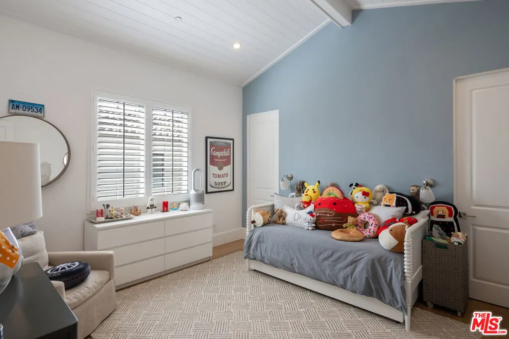 Santa Monica, California 90402, United States, 5 Bedrooms Bedrooms, ,6 BathroomsBathrooms,Residential,Active,102294