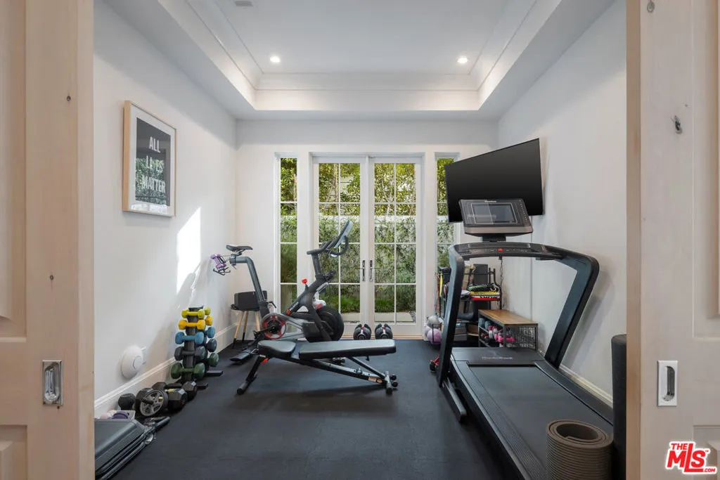 Santa Monica, California 90402, United States, 5 Bedrooms Bedrooms, ,6 BathroomsBathrooms,Residential,Active,102294