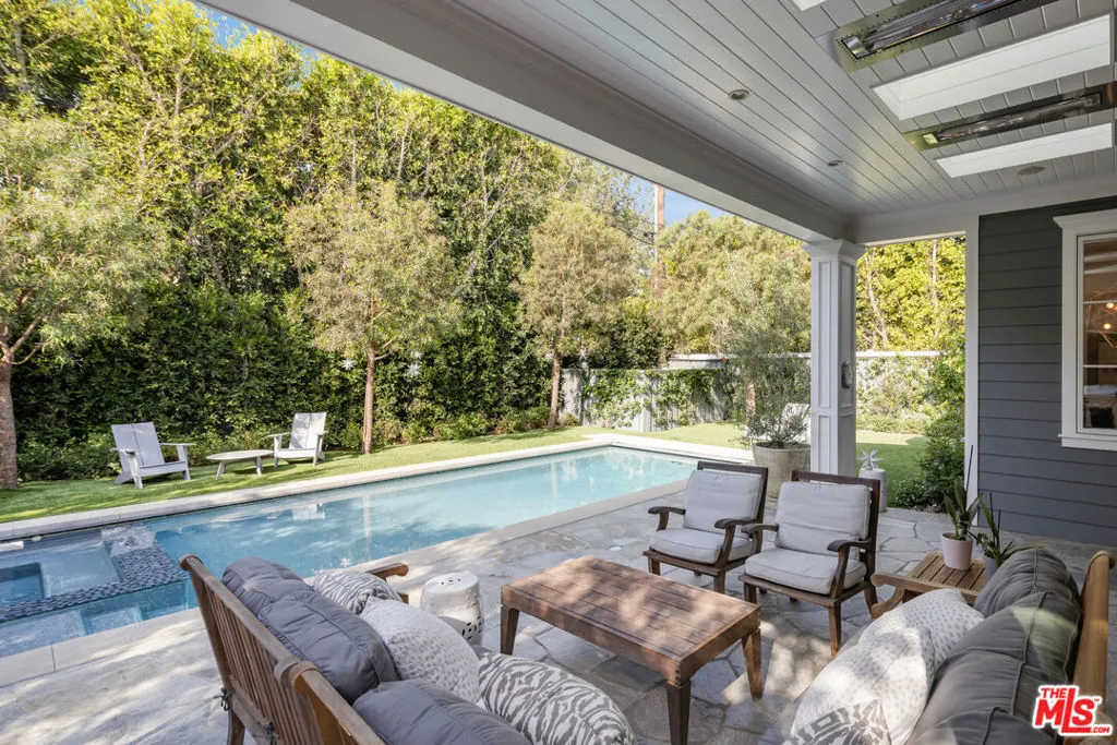 Santa Monica, California 90402, United States, 5 Bedrooms Bedrooms, ,6 BathroomsBathrooms,Residential,Active,102294