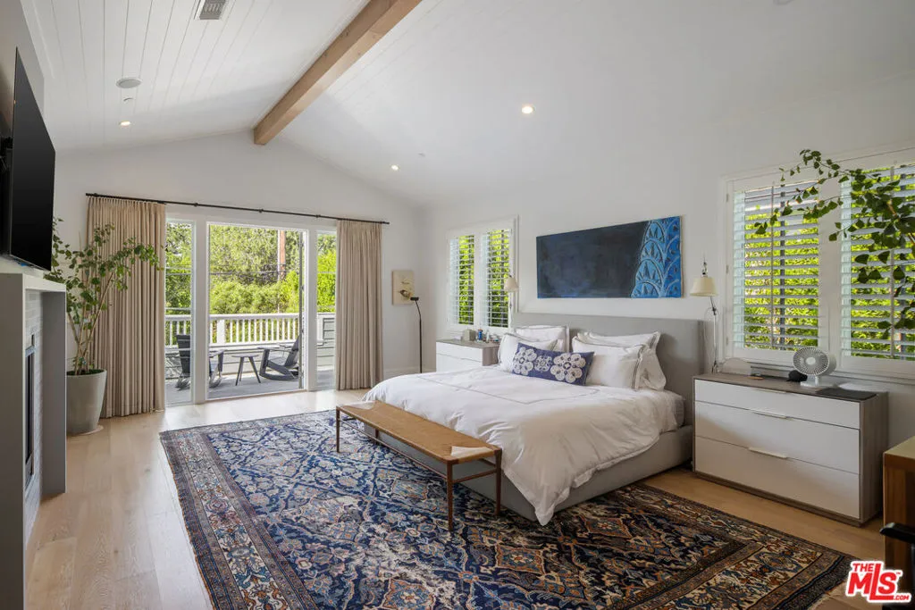 Santa Monica, California 90402, United States, 5 Bedrooms Bedrooms, ,6 BathroomsBathrooms,Residential,Active,102294